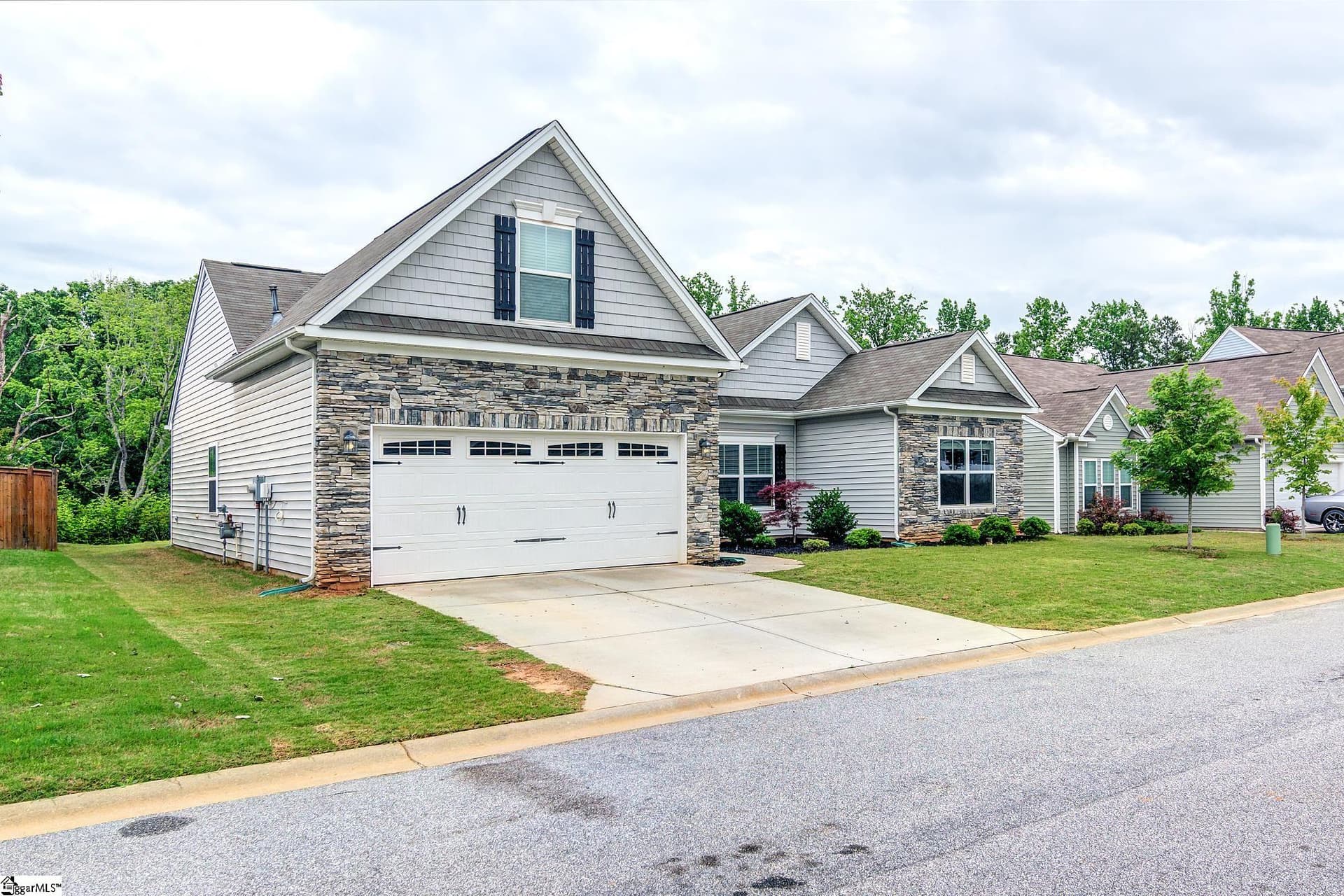 Property image 3 at 415 Balvenie Drive, Greenville, SC 29607