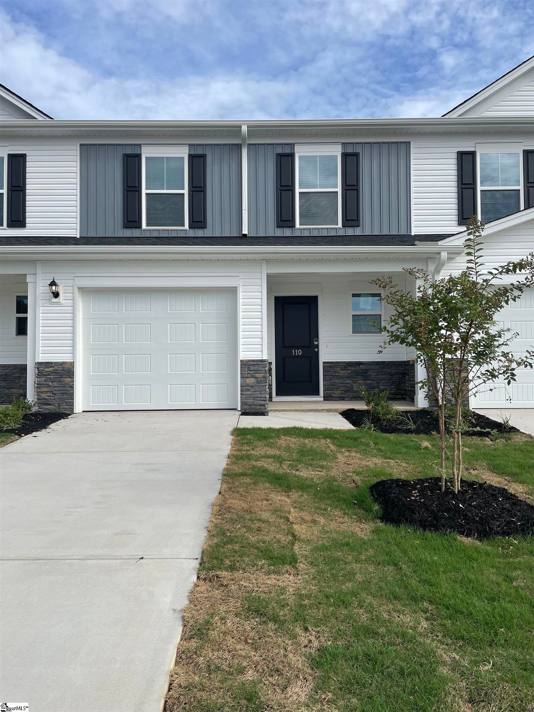 Aberdeen, Fountain Inn Community