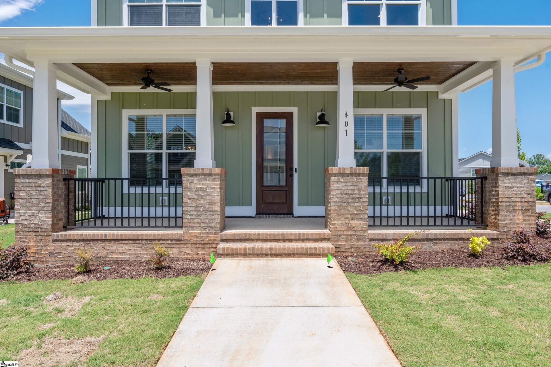 Property image 2 at 401 Mcklee Drive, Travelers Rest, SC 29690