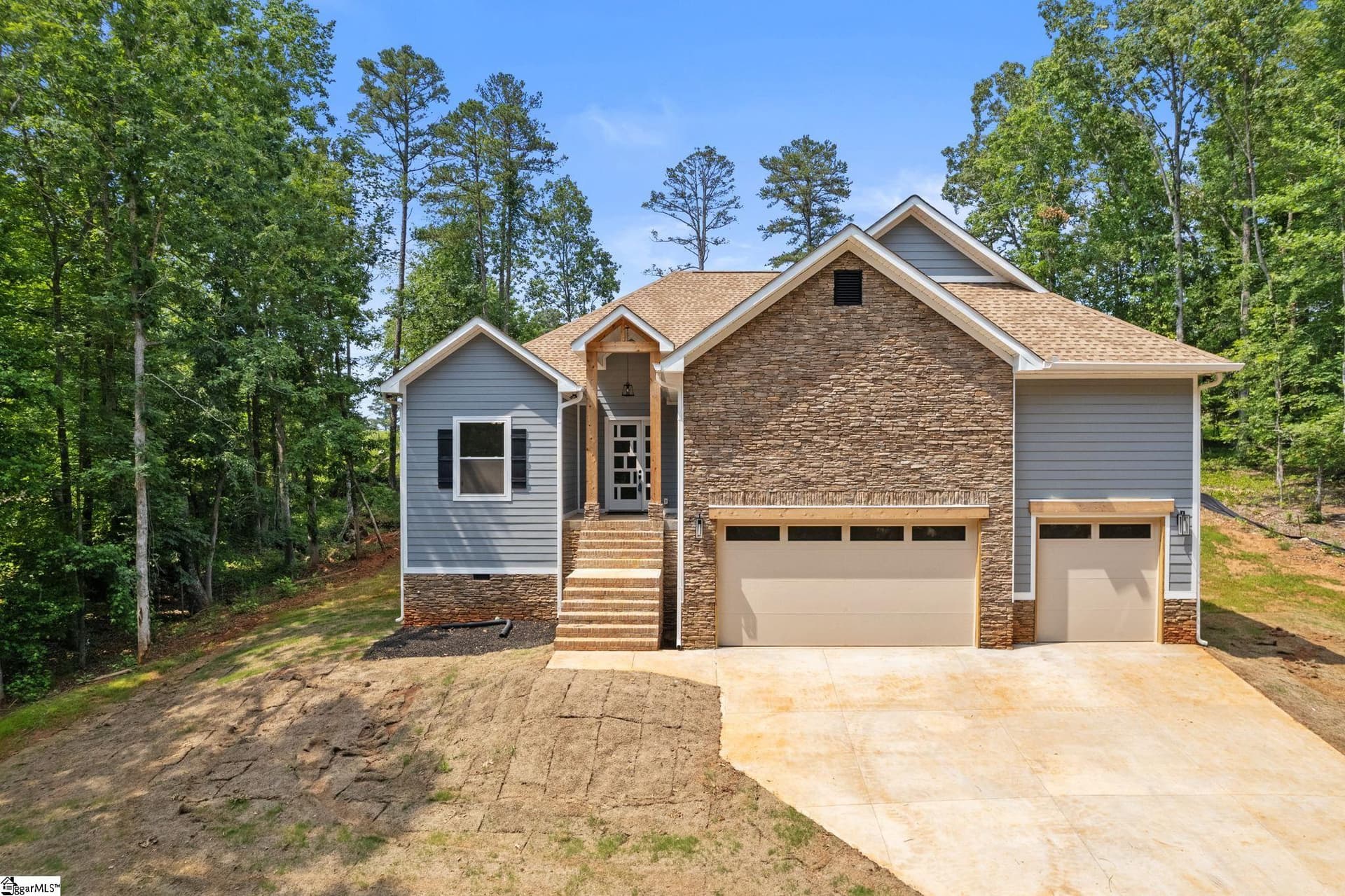 Property image 2 at 2705 Brook Hollow Drive, Seneca, SC 29678