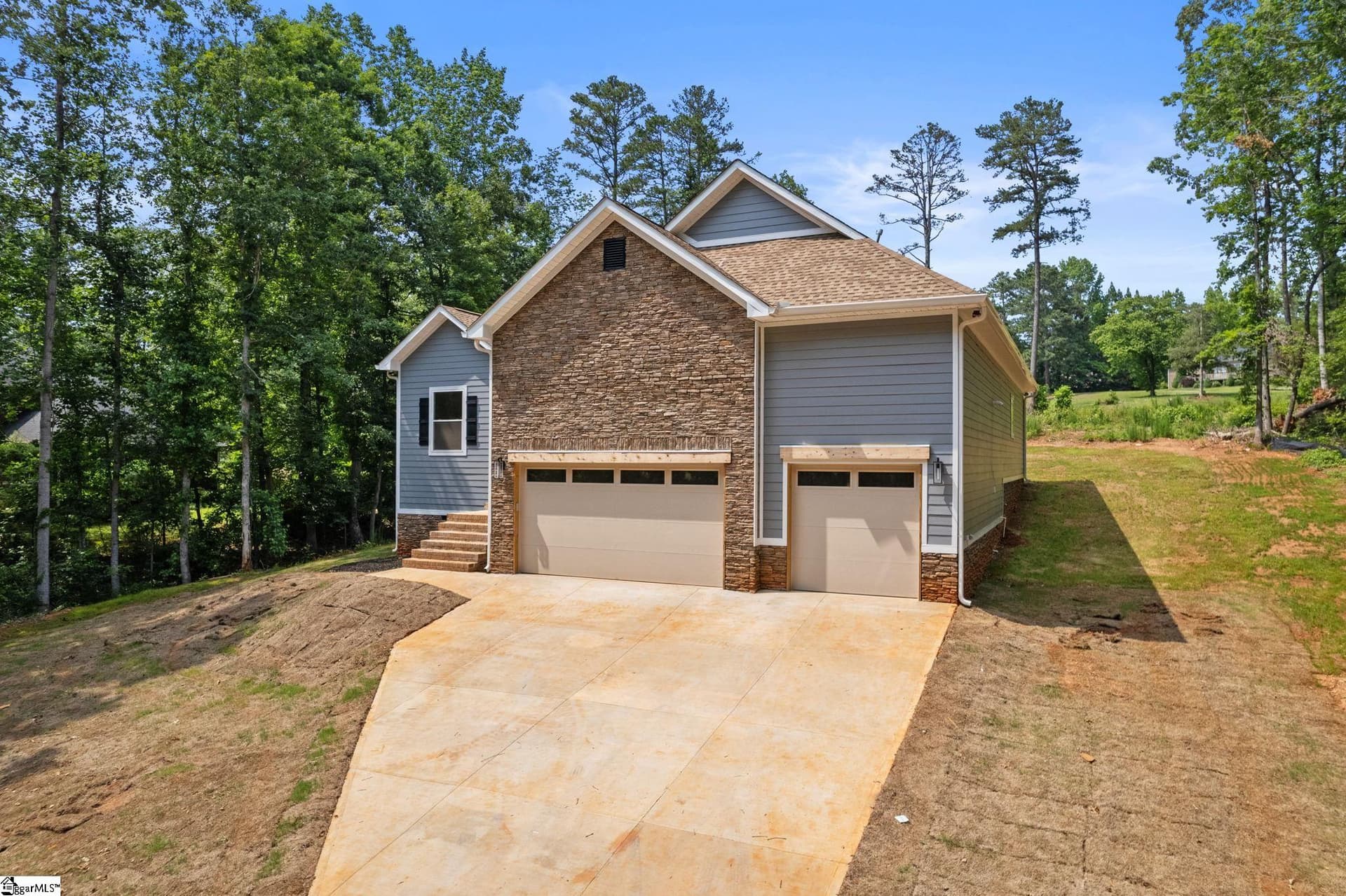 Property image 3 at 2705 Brook Hollow Drive, Seneca, SC 29678
