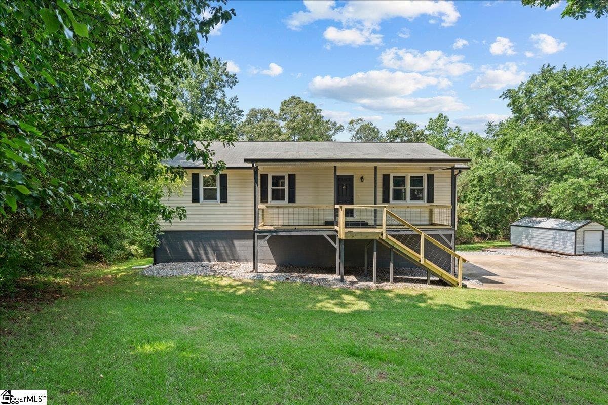 Property image 2 at 205 Partridge Court, Anderson, SC 29625