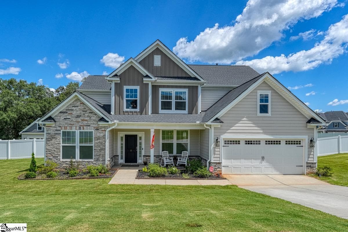 Parker's Landing, Simpsonville Community