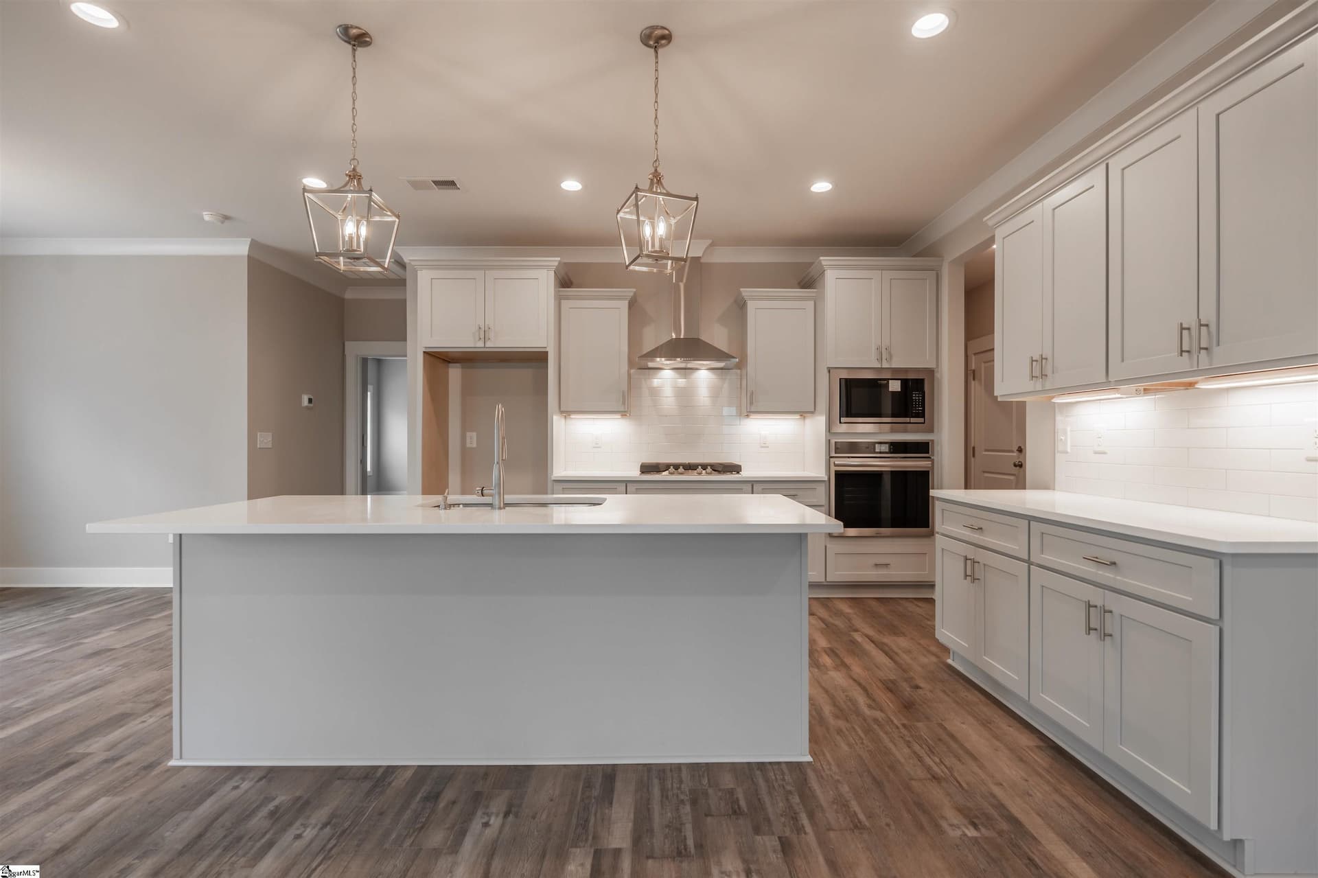 Property image 3 at 132 Willett Trail, Taylors, SC 29687