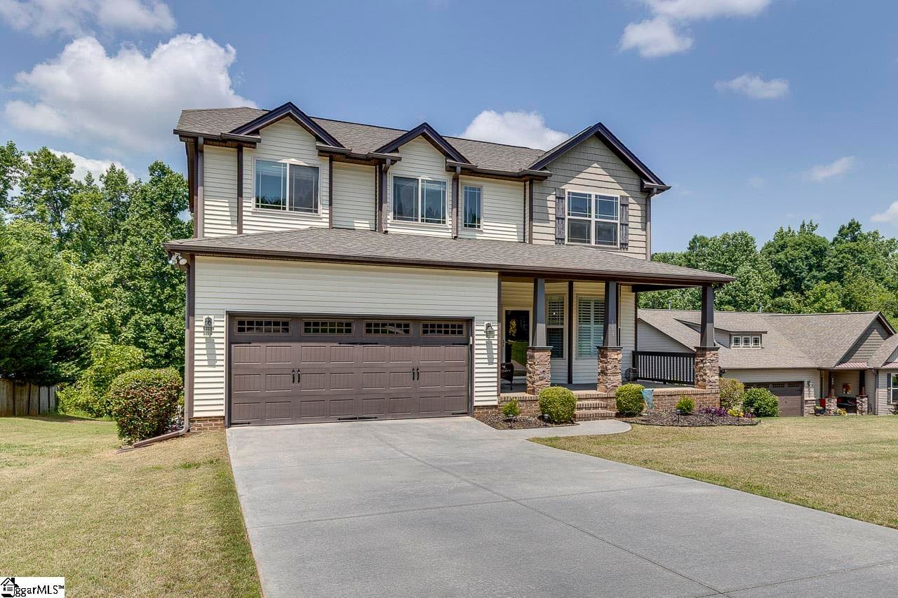 Property image 2 at 133 Stoneledges Lane, Taylors, SC 29687