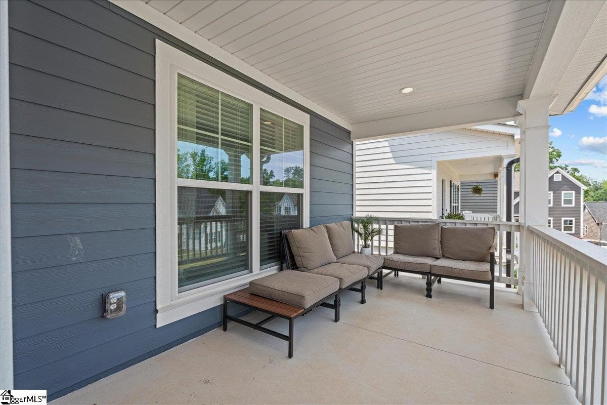Property image 5 at 9 Logan Knoll Lane, Greenville, SC 29607