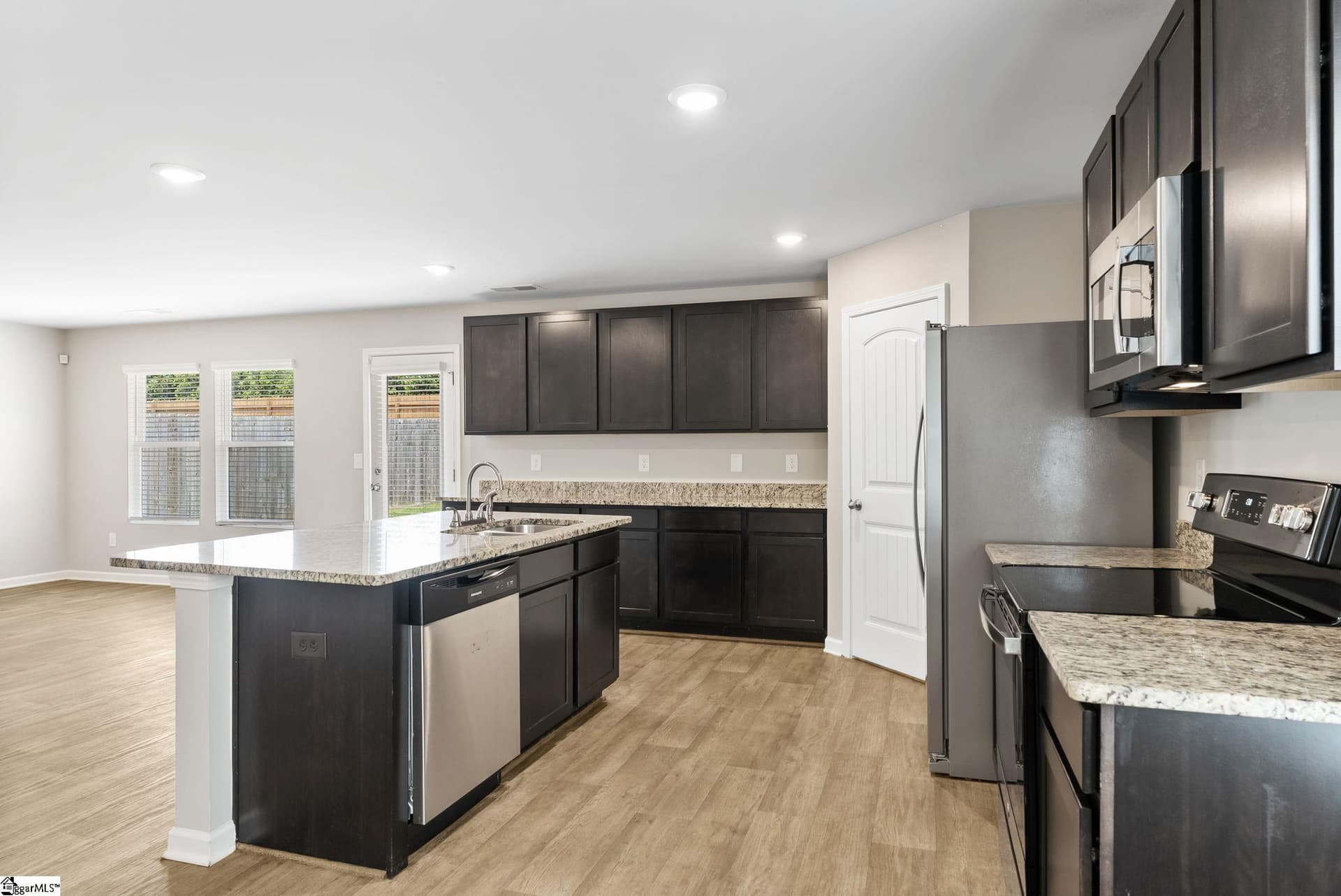 Property image 5 at 105 Echline Street, Fountain Inn, SC 29644