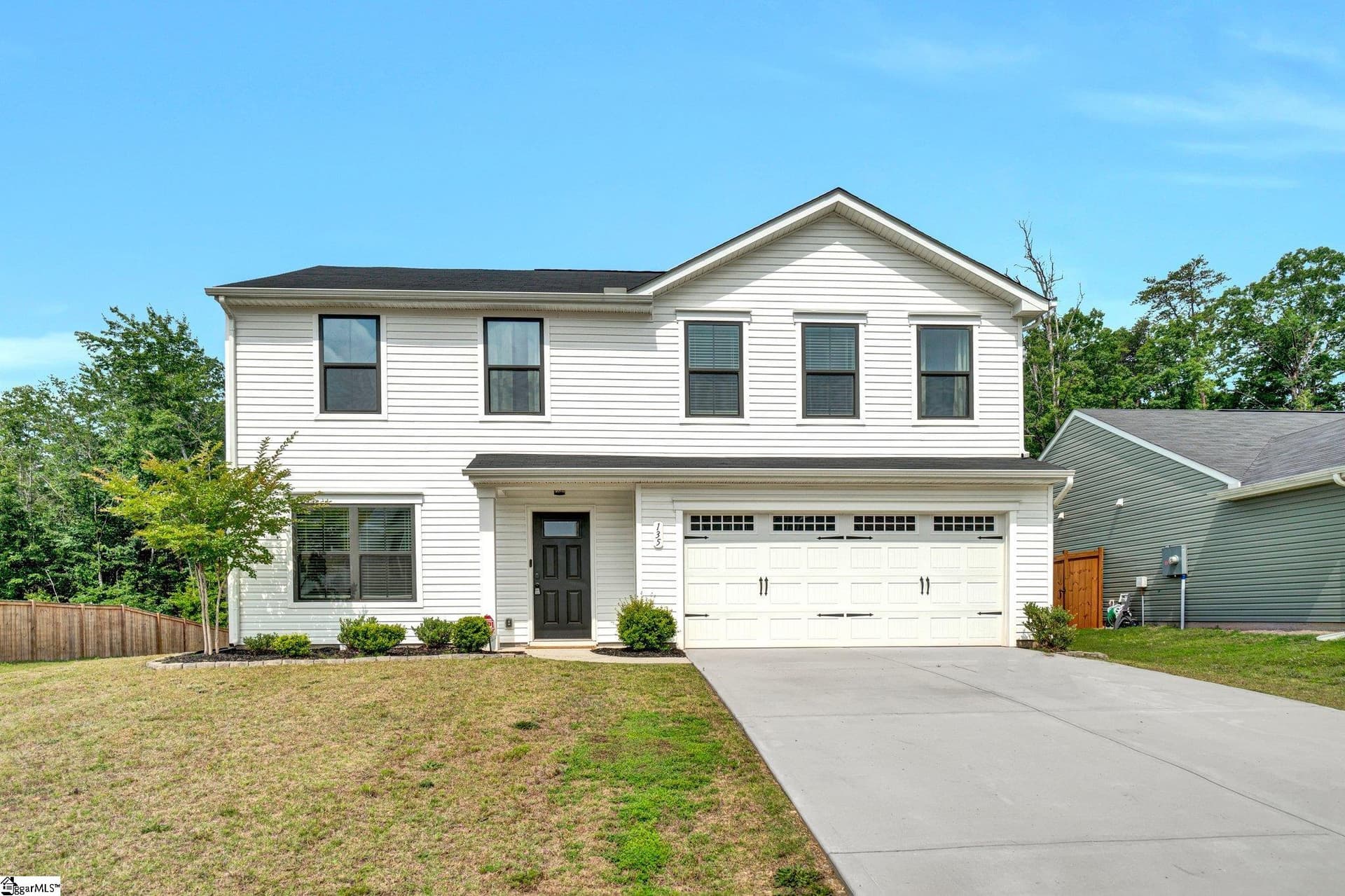 Lily Park, Easley Community