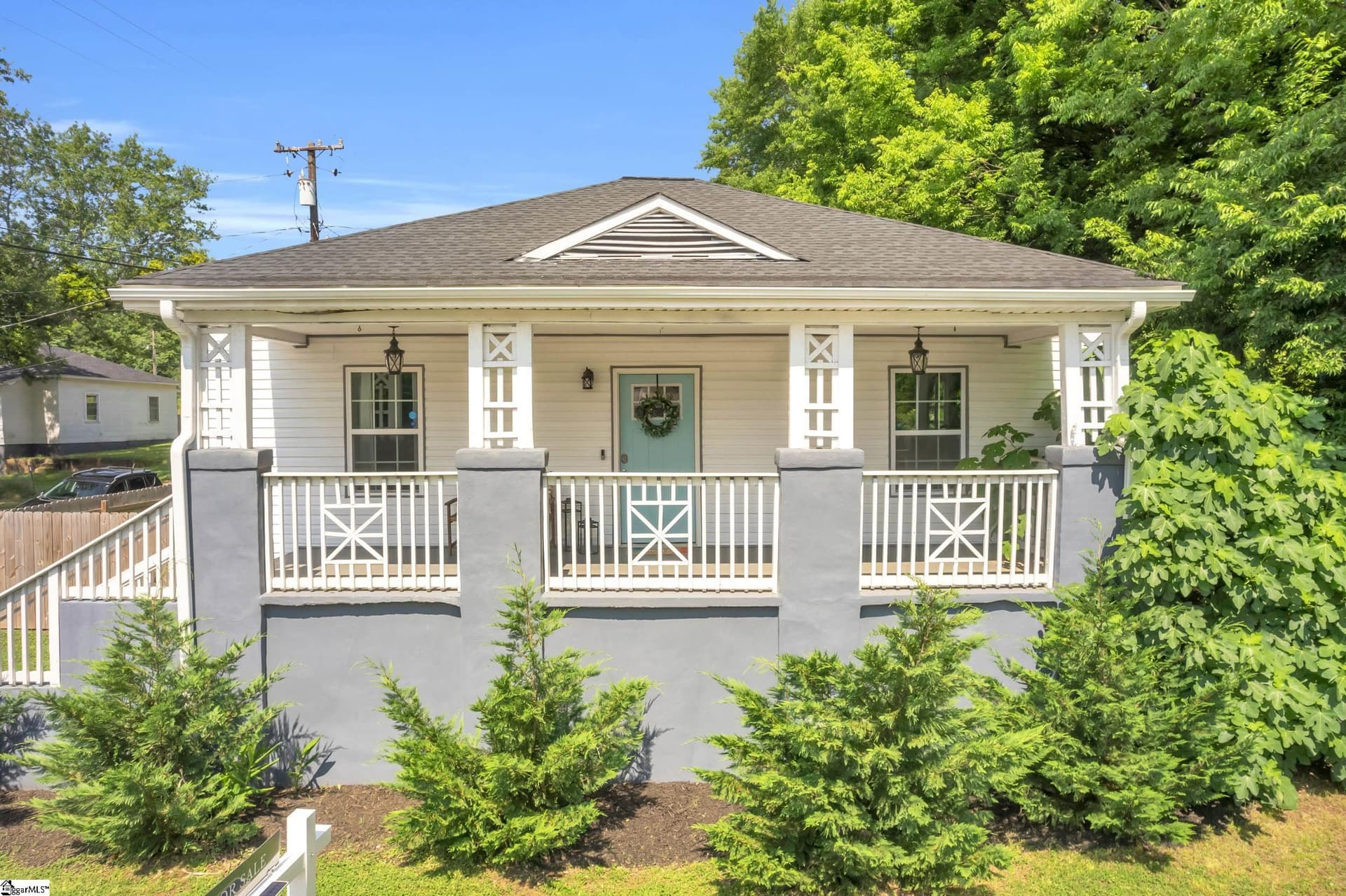 44 4th Avenue