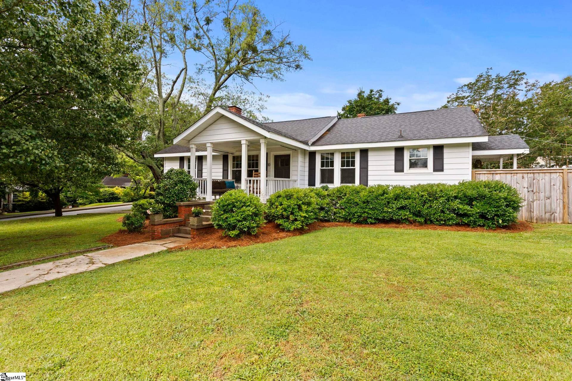 10 Keith Drive