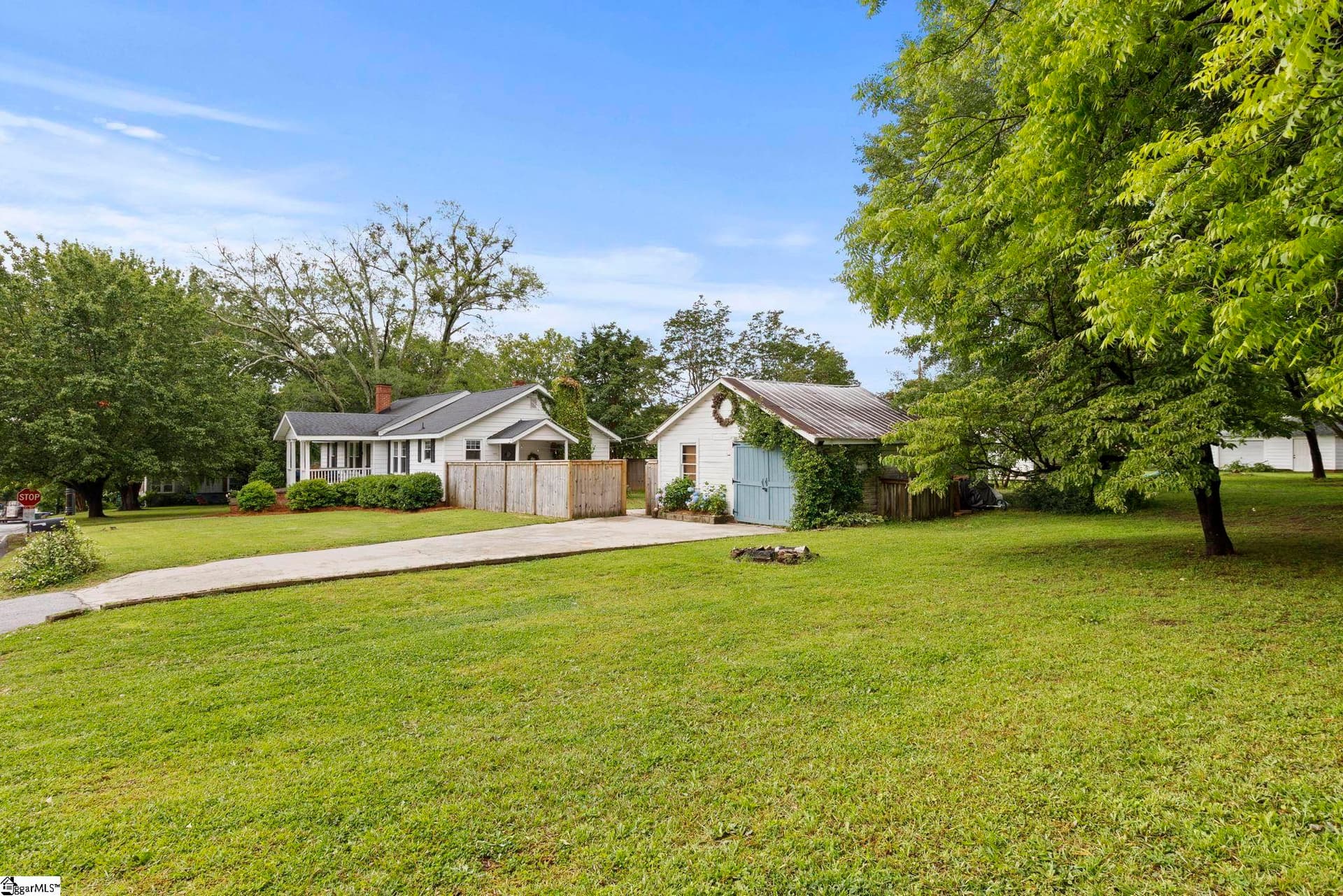 Property image 4 at 10 Keith Drive, Greenville, SC 29607
