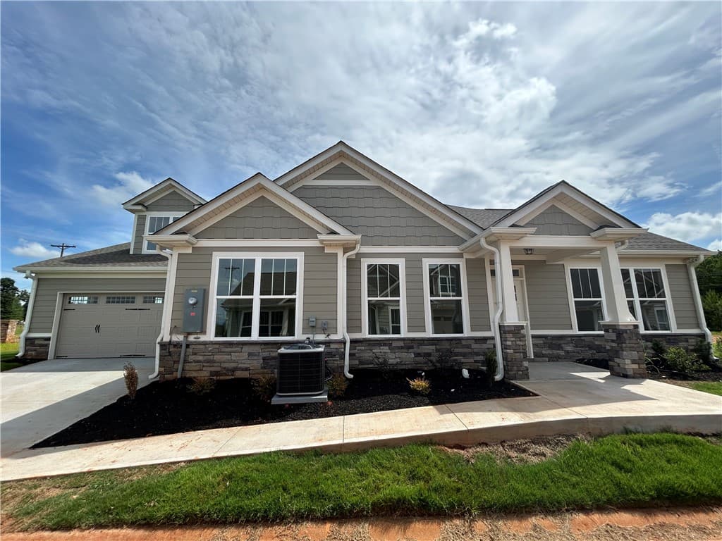 Property image 4 at 260 Meridian Way, Seneca, SC 29672