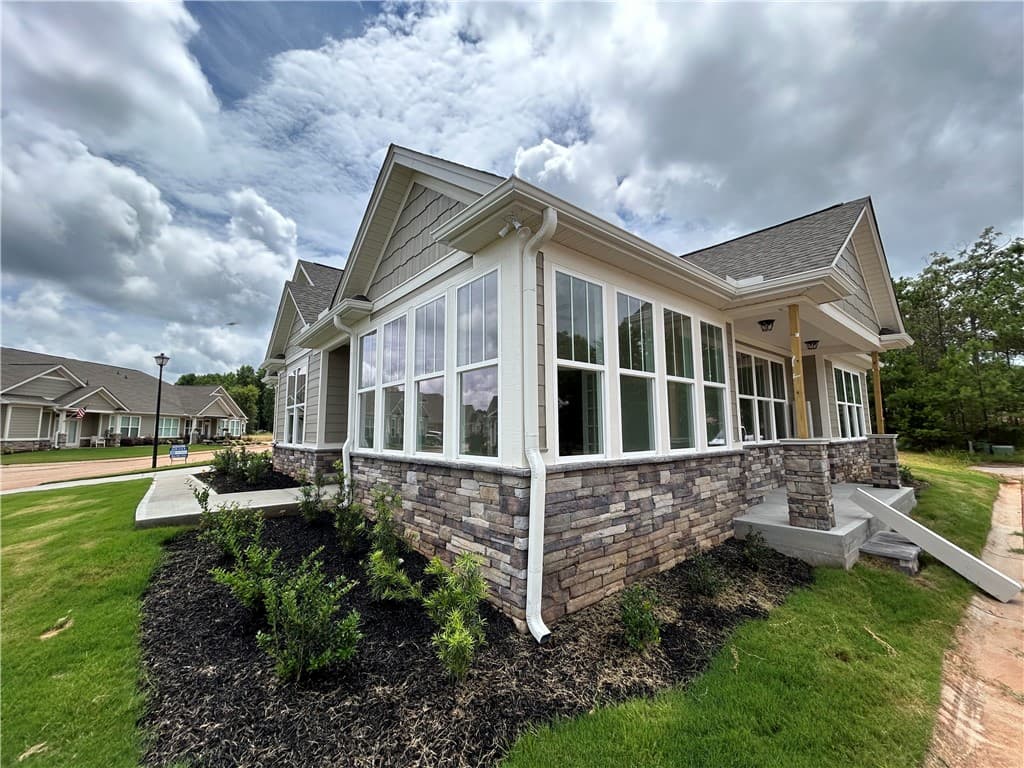 Property image 2 at 241 Meridian Way, Seneca, SC 29672