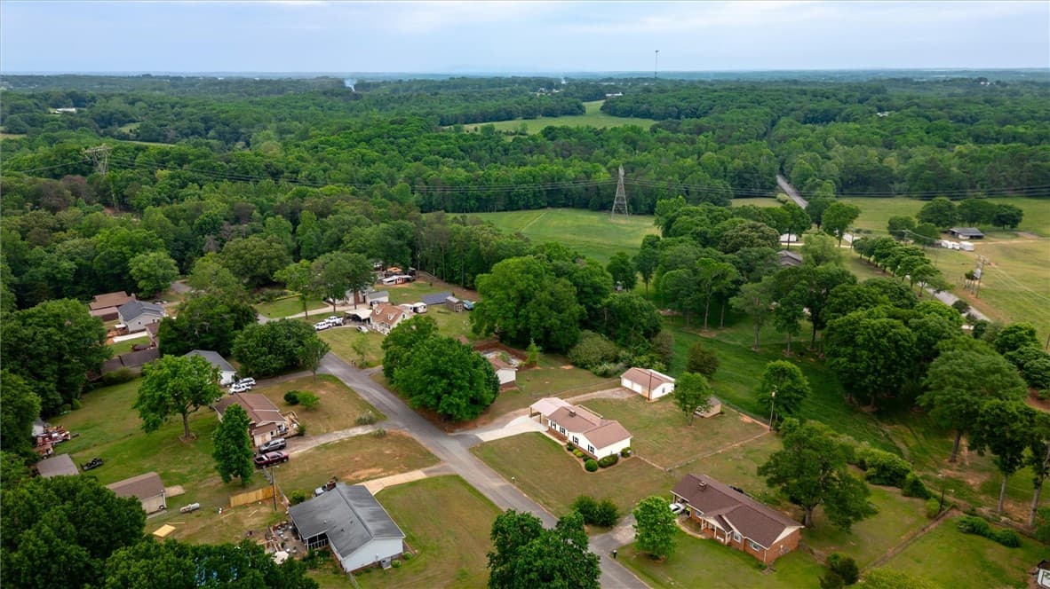 Property image 2 at 104 Country Glen Lane, Pelzer, SC 29669