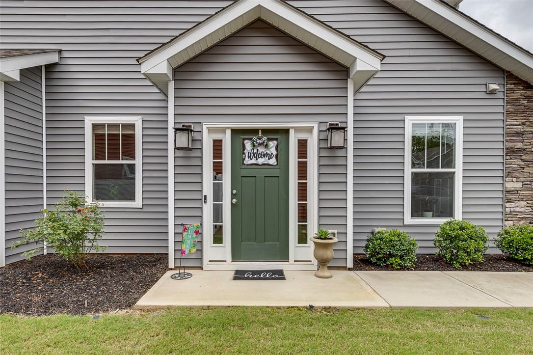 Property image 3 at 106 Creekhaven Lane, Taylors, SC 29687
