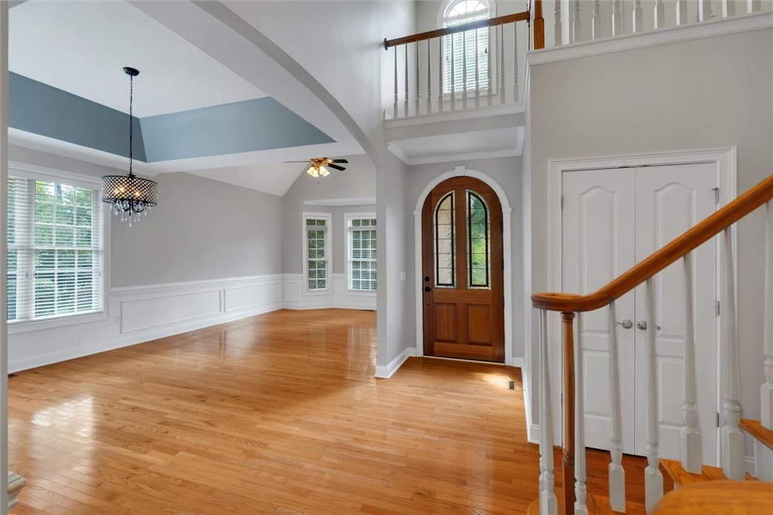 Property image 2 at 518 Heron Cove Circle, Seneca, SC 29672
