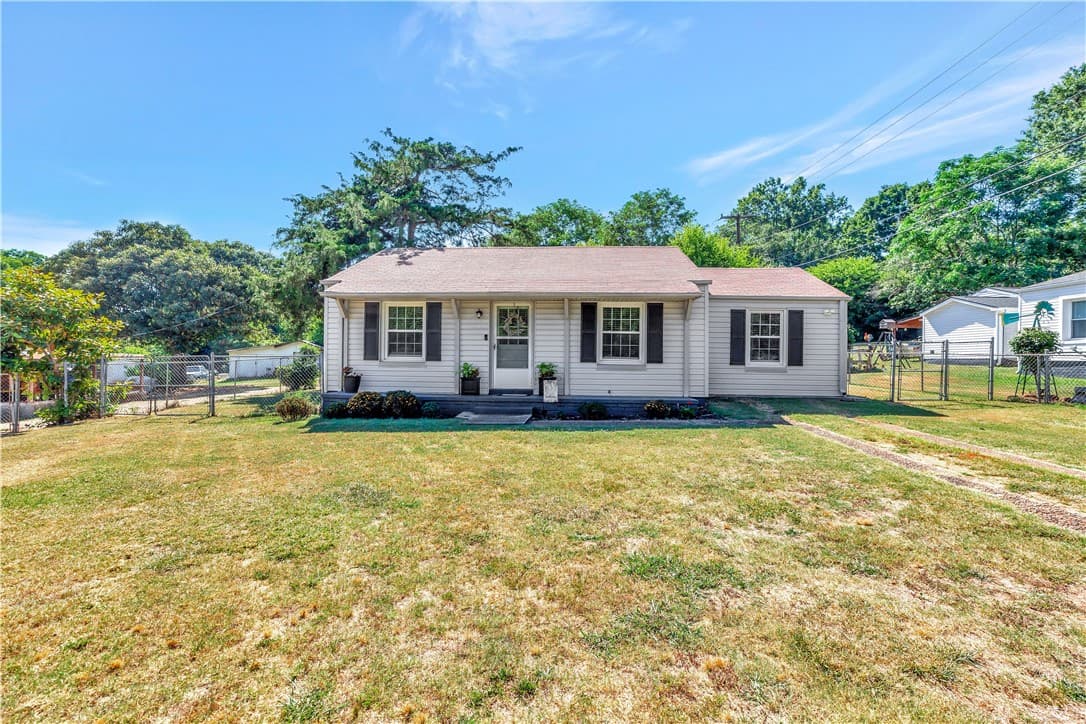 Property image 1 at 402 Elm Street, Pendleton, SC 29670