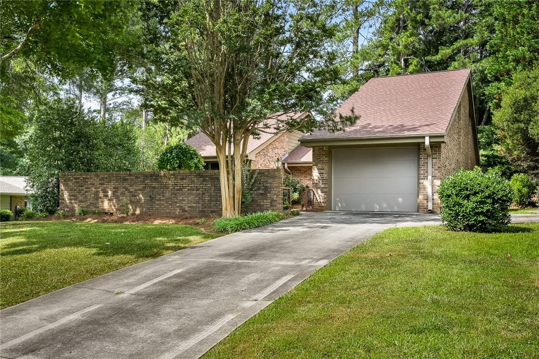 Property image 2 at 34 Hickory Way, Clemson, SC 29631