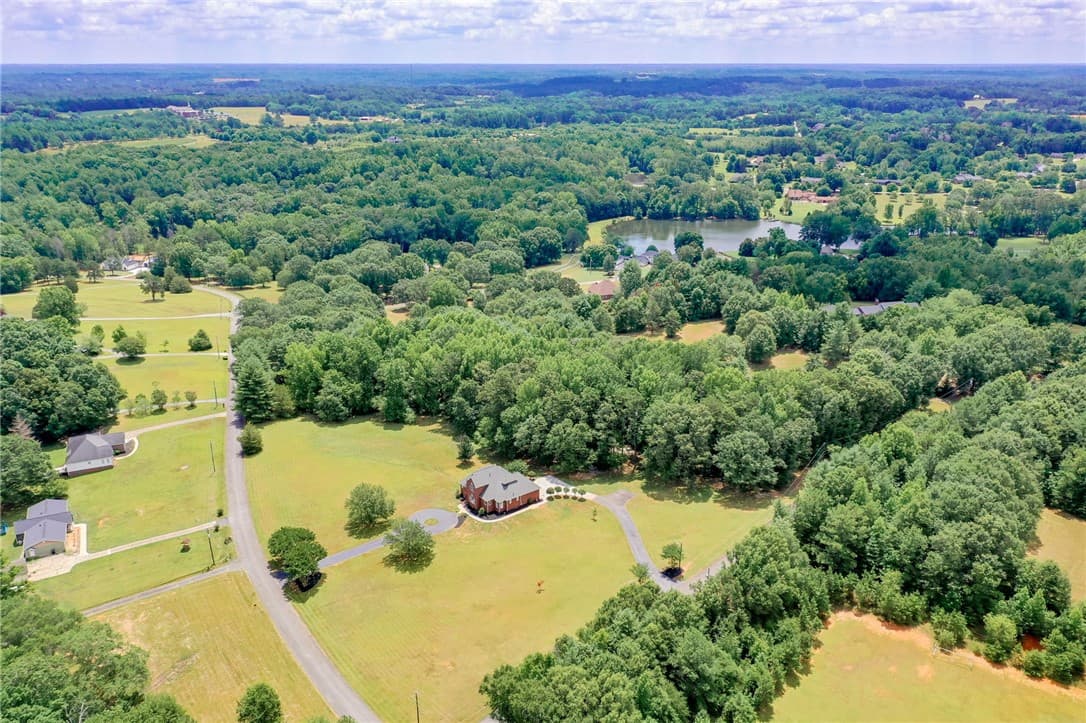 Arrowhead, Easley Community