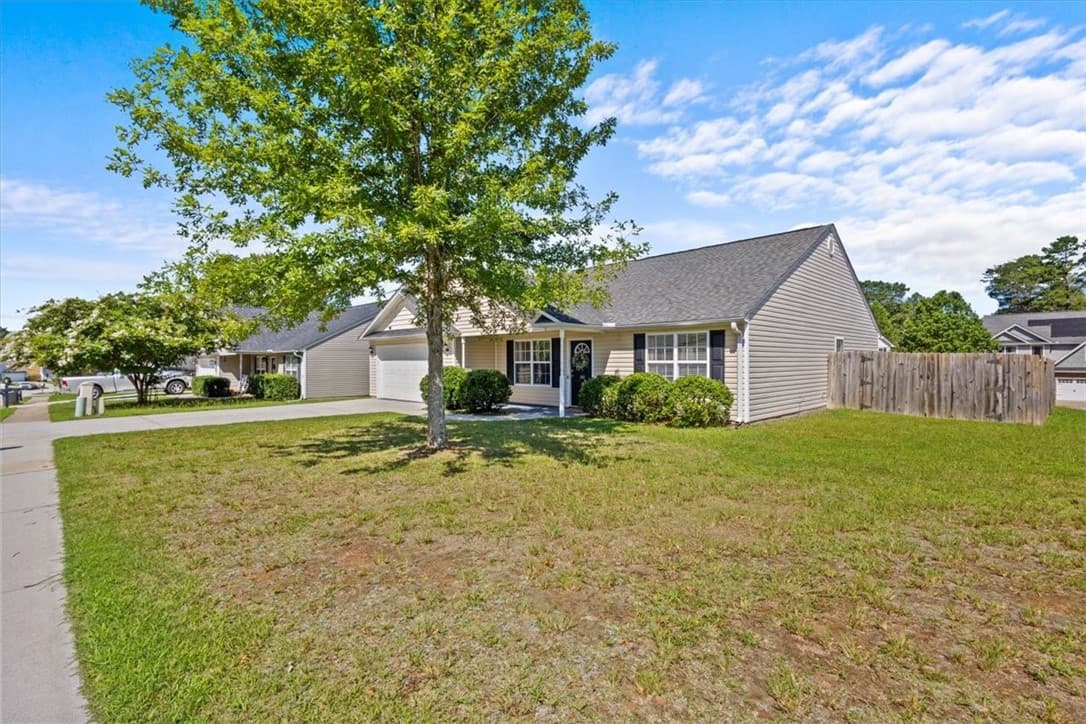 Property image 3 at 100 Apa Way, Greenville, SC 29611