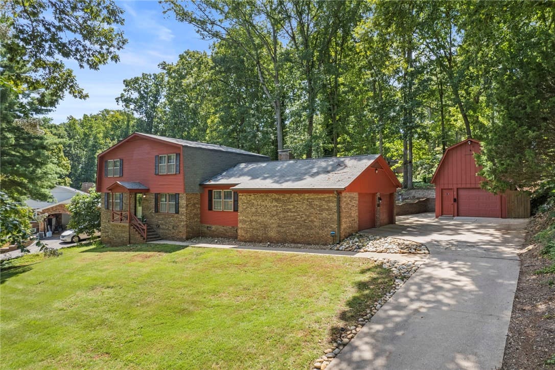 Property image 2 at 203 Timberlake Road, Anderson, SC 29625