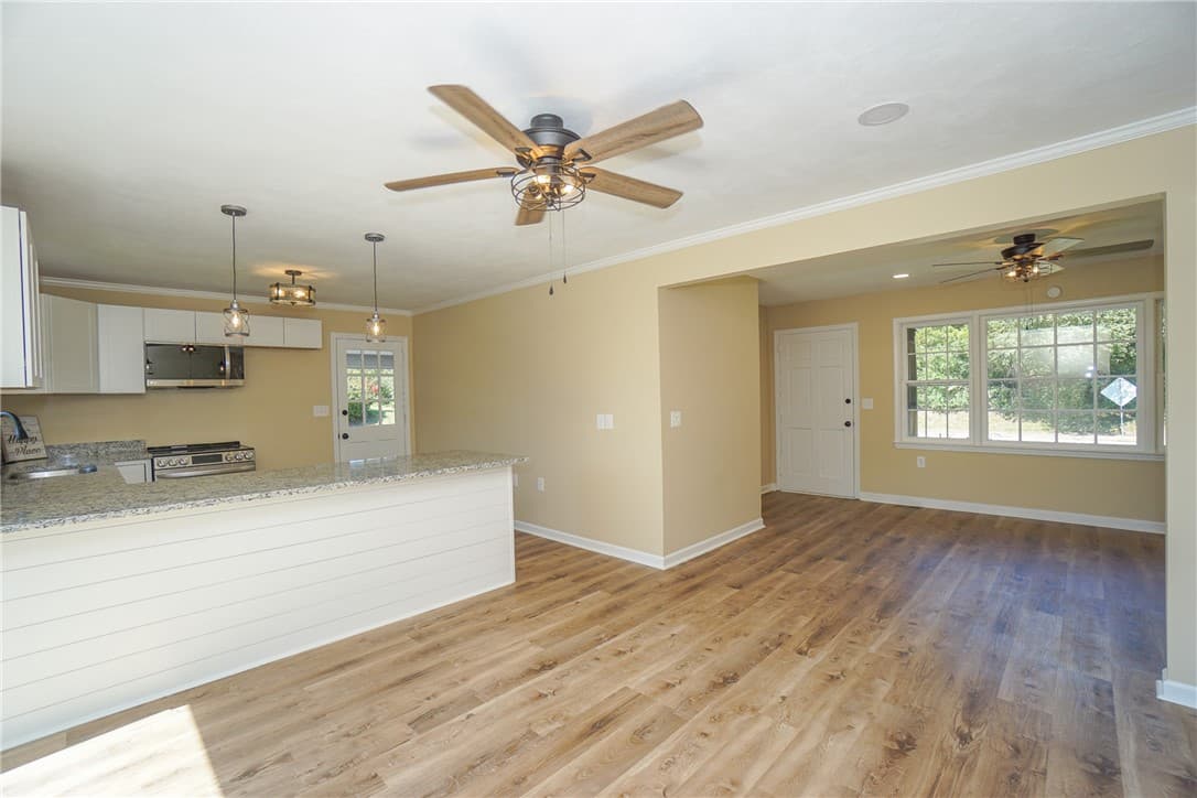 Property image 3 at 606 N Catherine Street, Walhalla, SC 29691