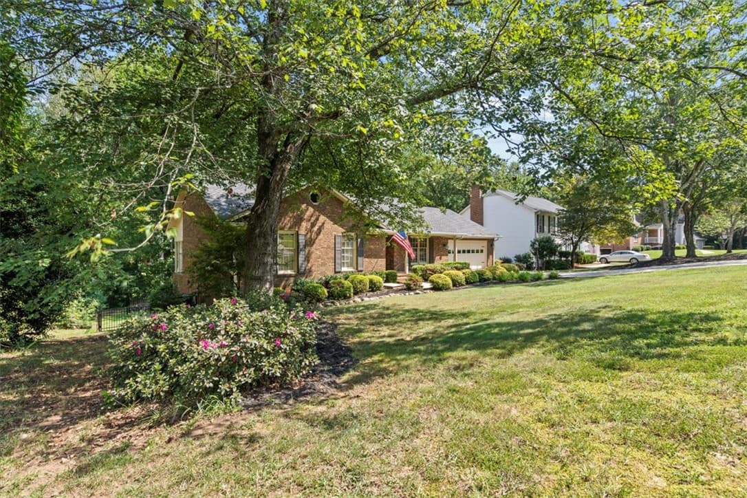 Property image 2 at 208 Silverleaf Street, Greer, SC 29650