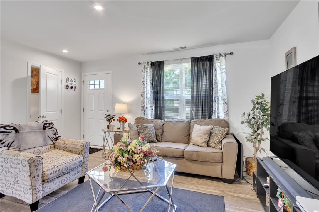 Property image 4 at 155 Queens Mill Court, Pendleton, SC 29670