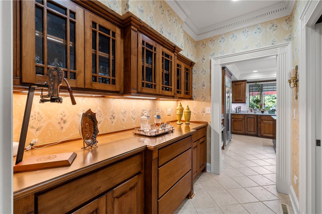 Property image 5 at 1001 Thornblade Boulevard, Greer, SC 29650