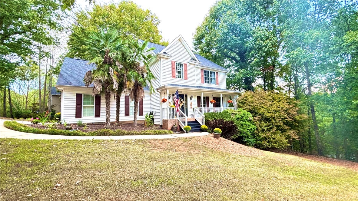 Property image 2 at 300 Summer Walk Court, Seneca, SC 29678