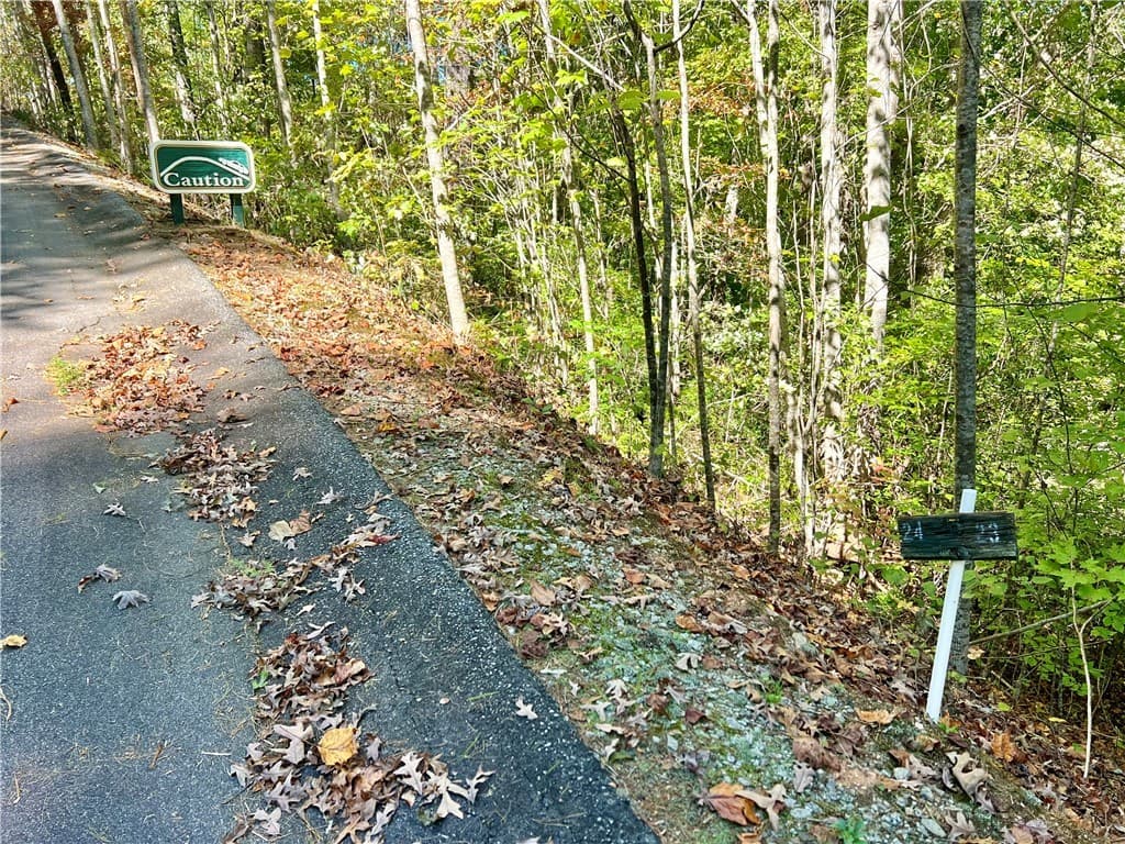 Property image 2 at 124 Falcon Crest Way, Pickens, SC 29671