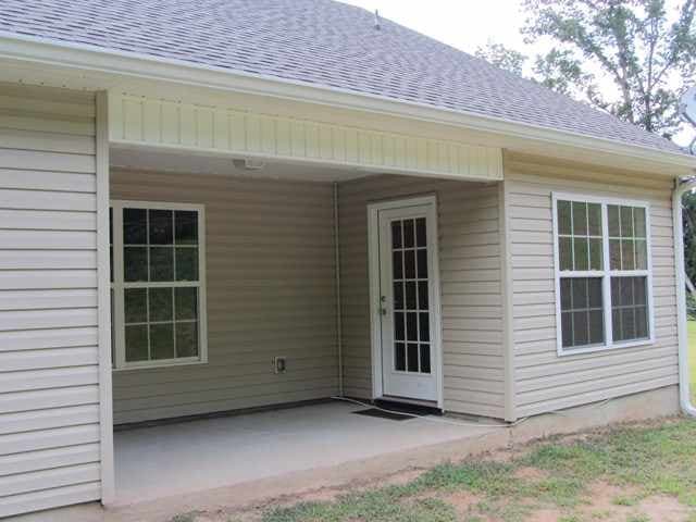 Property image 3 at 130 Cove View Court, Seneca, SC 29678
