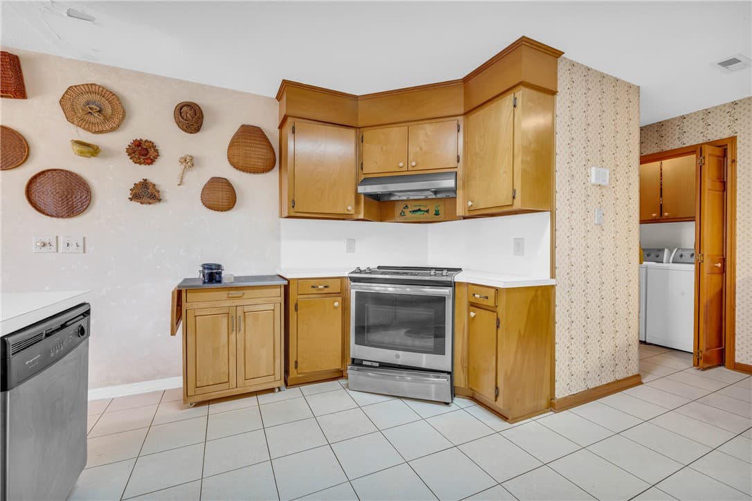 Property image 4 at 18 Quail Drive, Salem, SC 29676