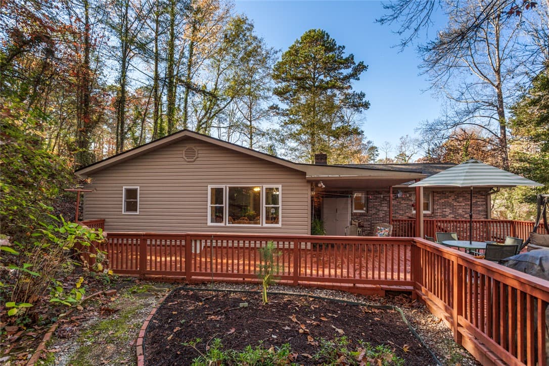 Property image 3 at 106 Laurel Lane, Seneca, SC 29678