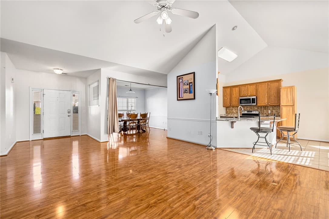 Property image 3 at 401 Walkingstick Way, Simpsonville, SC 29680