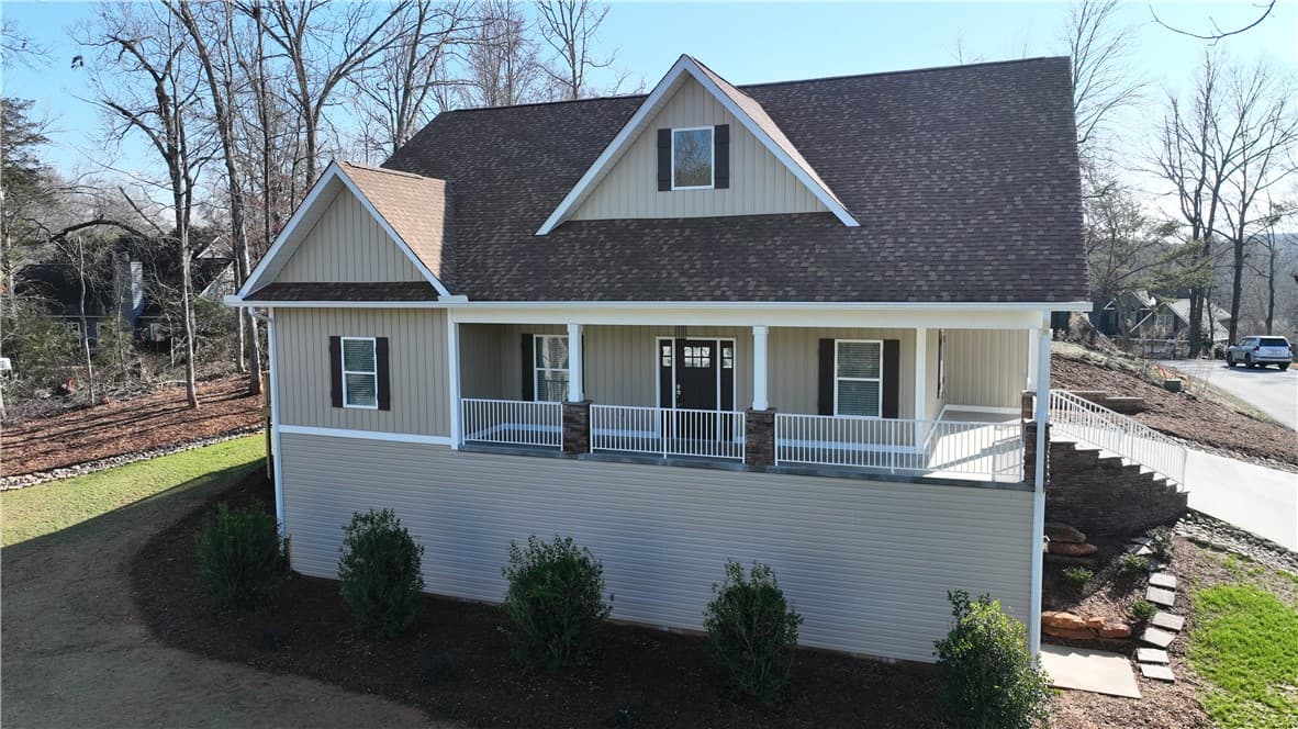 Property image 2 at 18003 Clermont Circle, Seneca, SC 29678