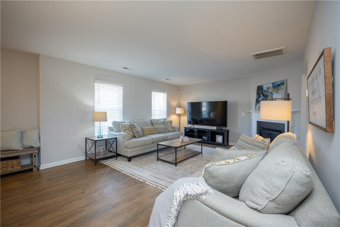 Property image 5 at 513 Flanders Court, Greenville, SC 29607