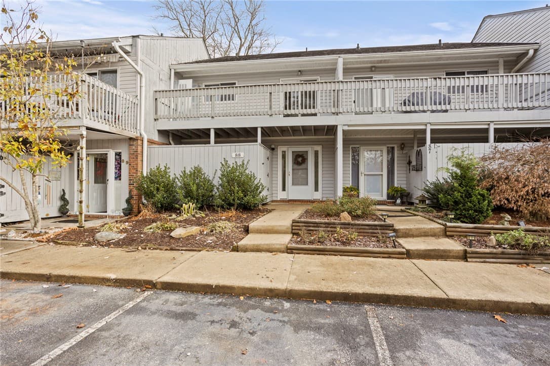 Property image 2 at 88 Topsail Court, Greenville, SC 29611