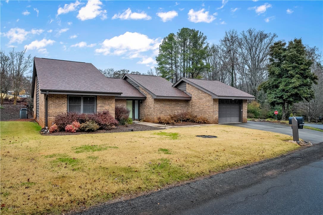 Property image 2 at 1025 Keystone Lane, Clemson, SC 29631