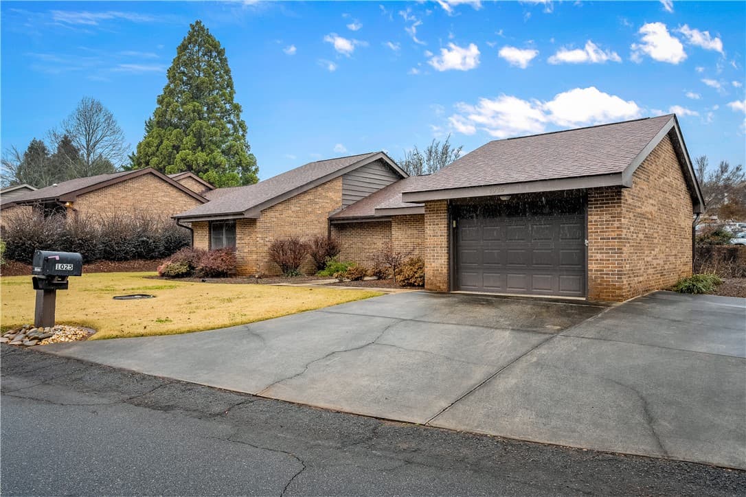 Property image 3 at 1025 Keystone Lane, Clemson, SC 29631