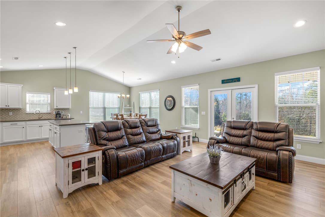Property image 4 at 119 Inlet Pointe Drive, Anderson, SC 29625