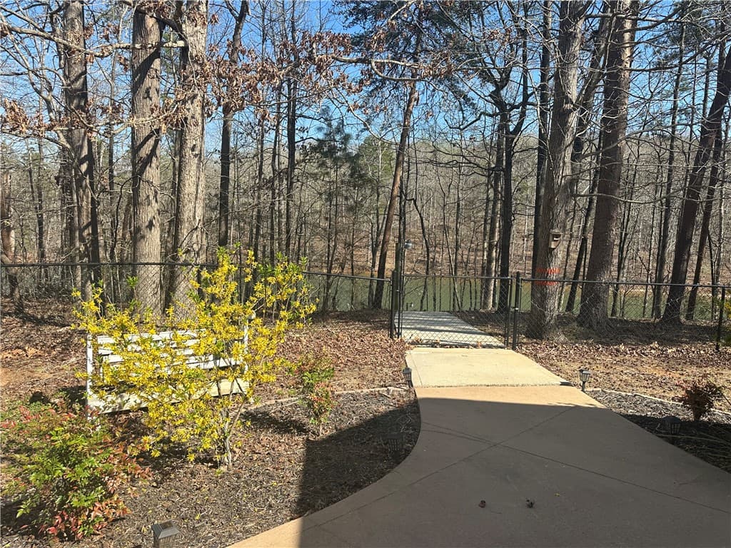 Property image 4 at 220 Bay Ridge Drive, Townville, SC 29689