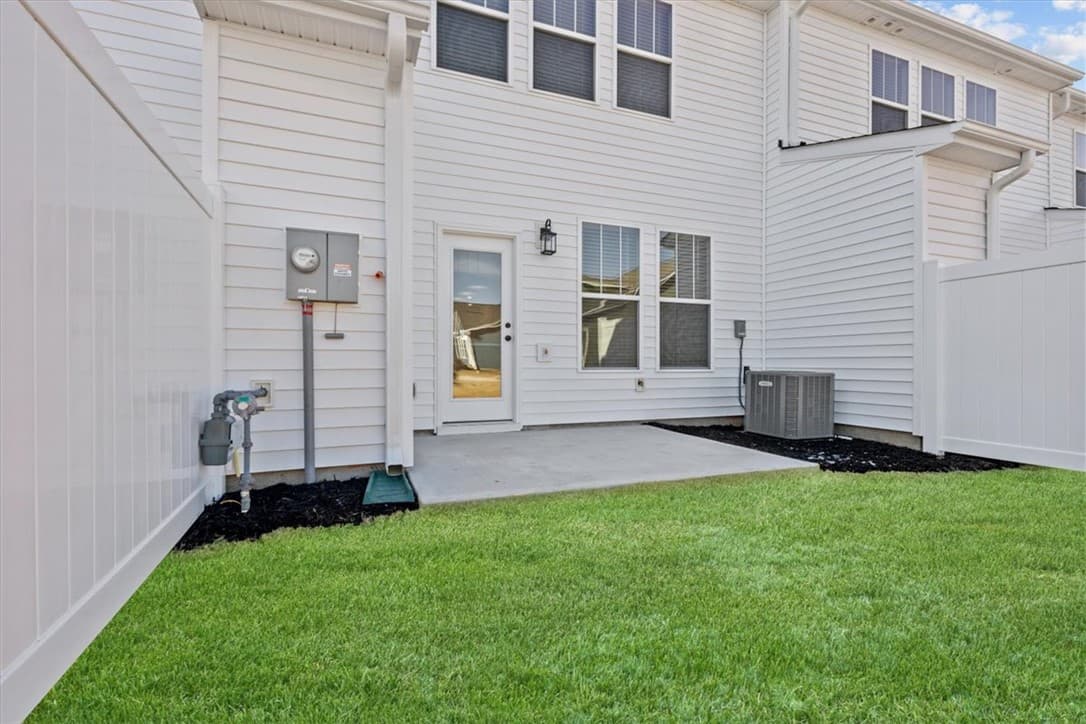 Property image 3 at 449 Hazelcote Road, Greenville, SC 29617