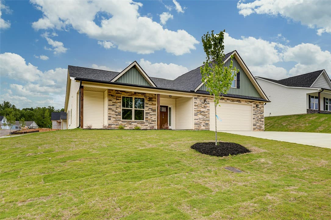 Property image 3 at 114 Walters Way, Pickens, SC 29671