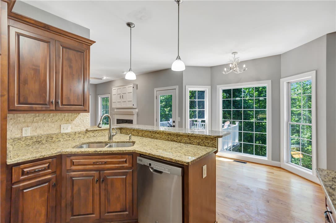 Property image 3 at 237 Stone Pond Way, Seneca, SC 29672