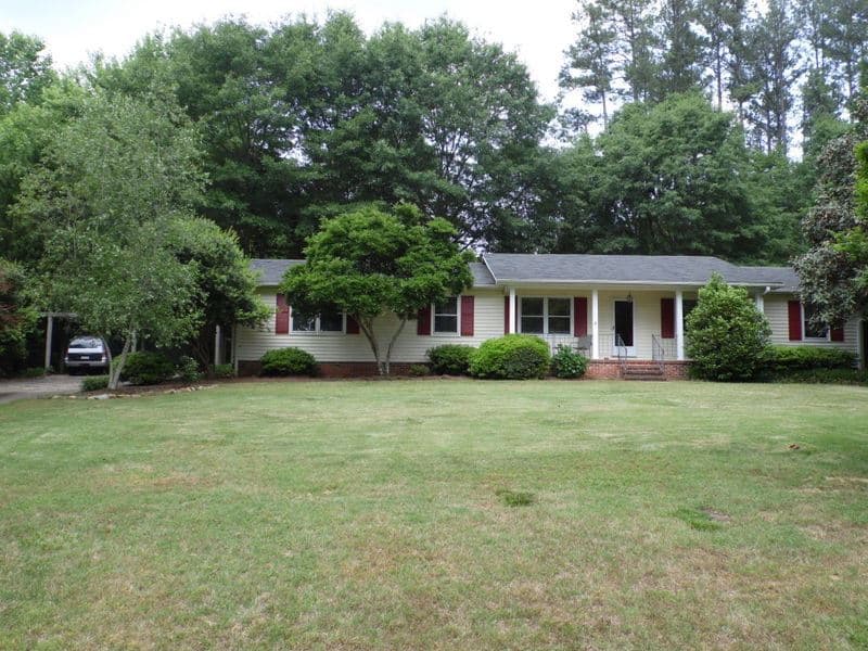 Property image 1 at 1107 Shoreview Drive, Seneca, SC 29672