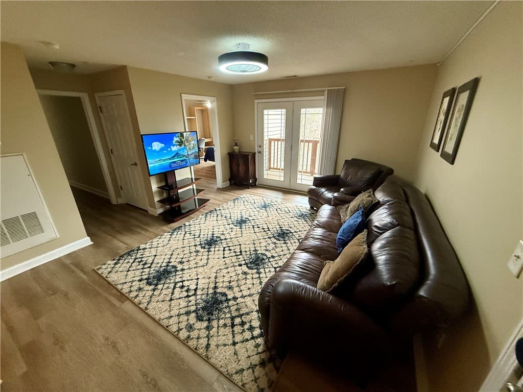 Property image 2 at 313 Harts Cove Way, Seneca, SC 29678