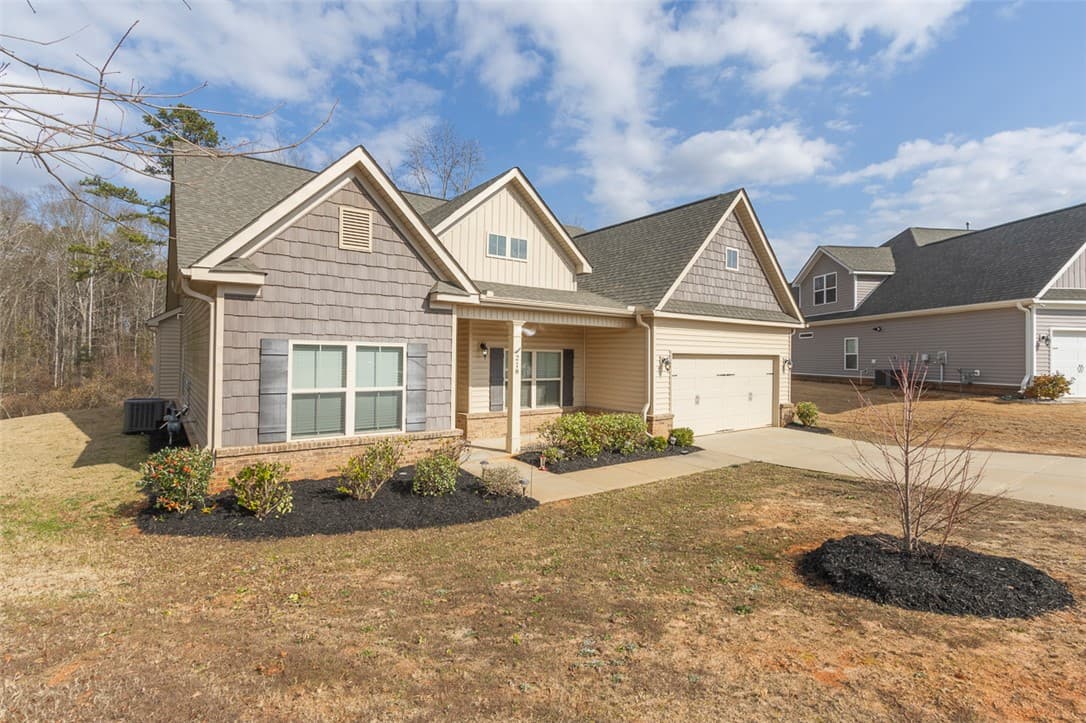 Property image 2 at 218 Graceview West, Anderson, SC 29625