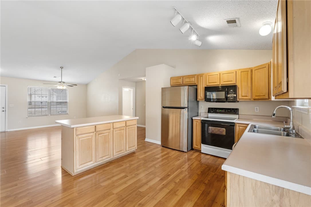 Property image 4 at 1402 Green Springs Court, Fountain Inn, SC 29644