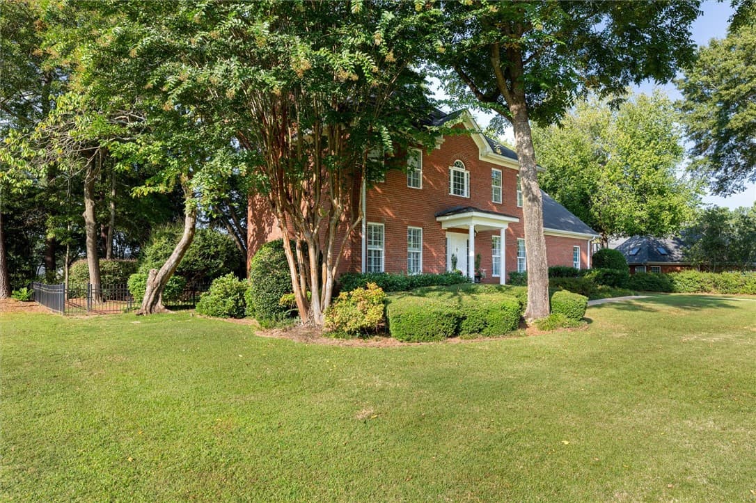 Property image 3 at 106 Lockmere Court, Easley, SC 29642